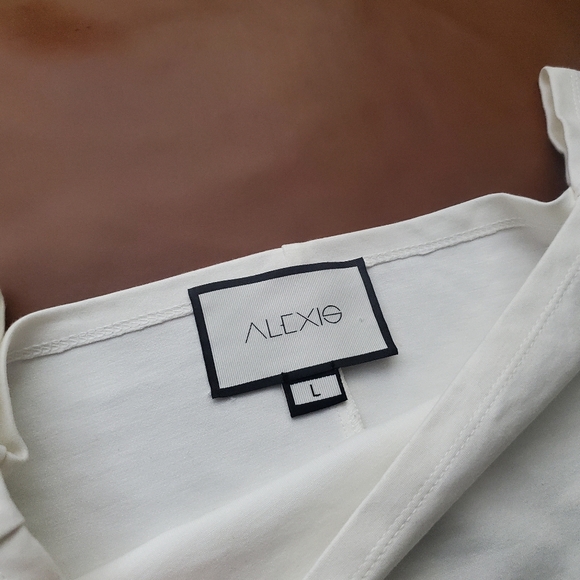 Alexis gryffin off-the-shoulder bell-sleeve knit top, white Size Large $286 - Picture 4 of 4